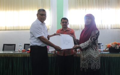 Dr. Tengku Syarifah Resmi Jabat Dekan Fakultas Ekonomi UNA, Rektor Tegaskan Komitmen Regenerasi Kepemimpinan